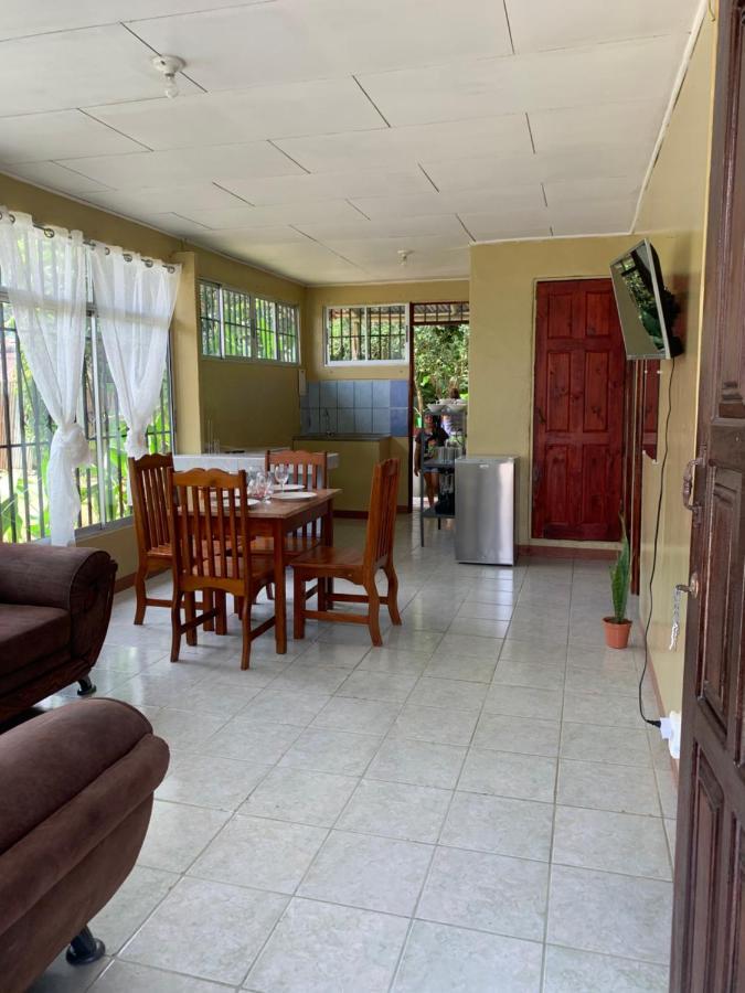 Blue House Guest House Puerto Jimenez Bagian luar foto